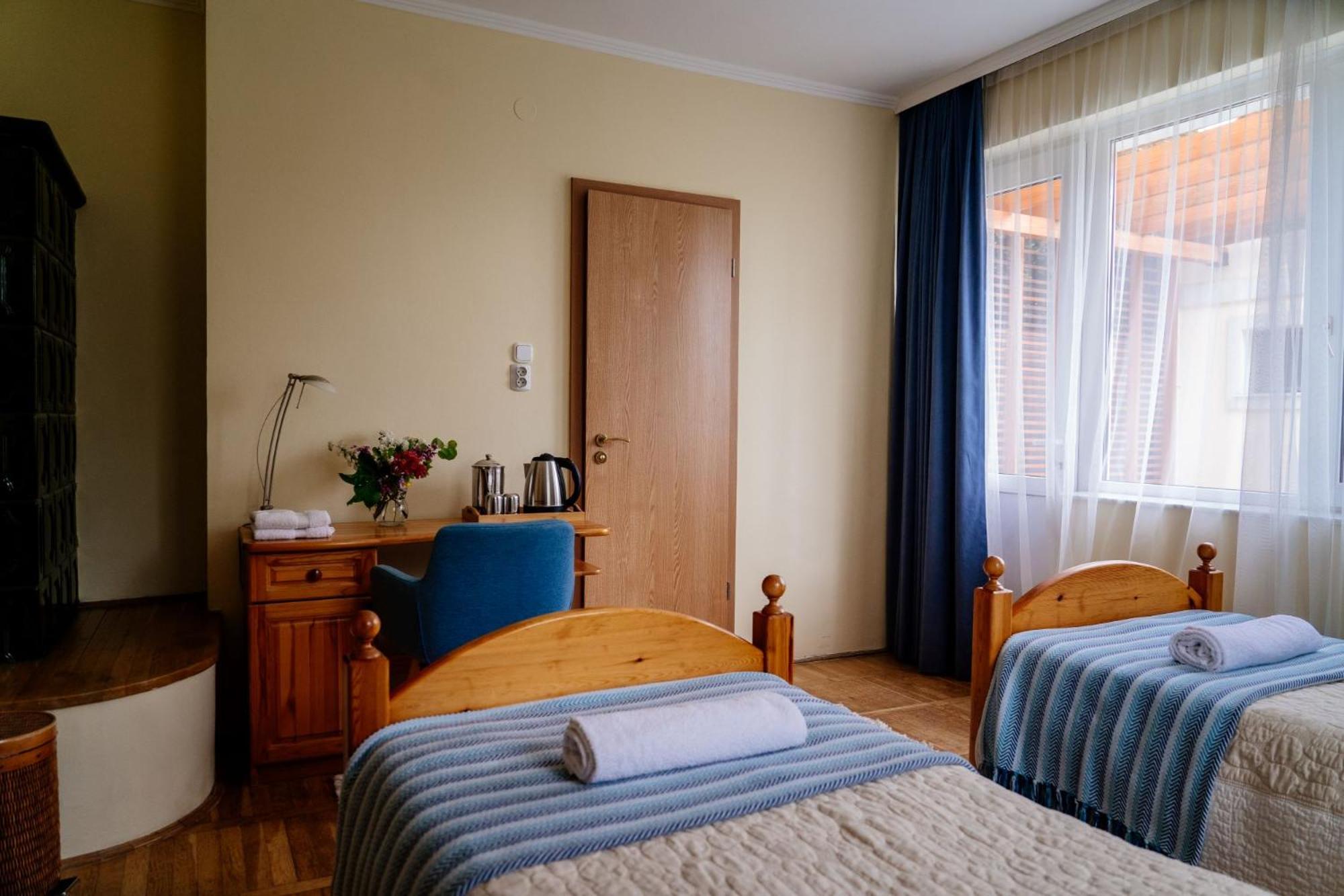 Gurudeva Bhavan Somogyvámos Екстериор снимка