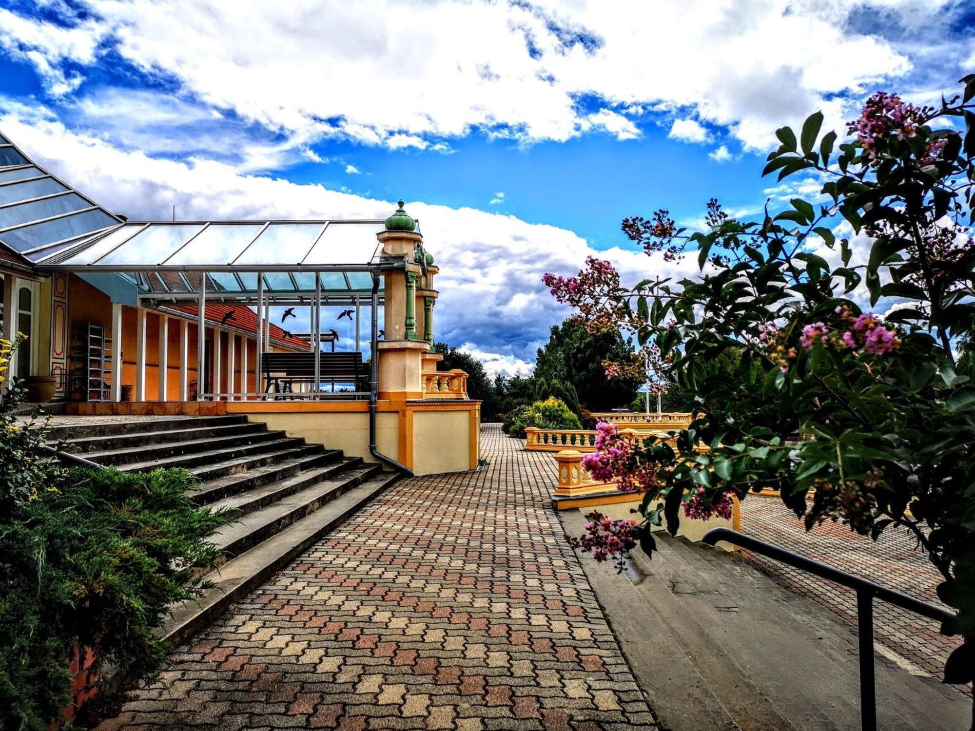 Gurudeva Bhavan Somogyvámos Екстериор снимка