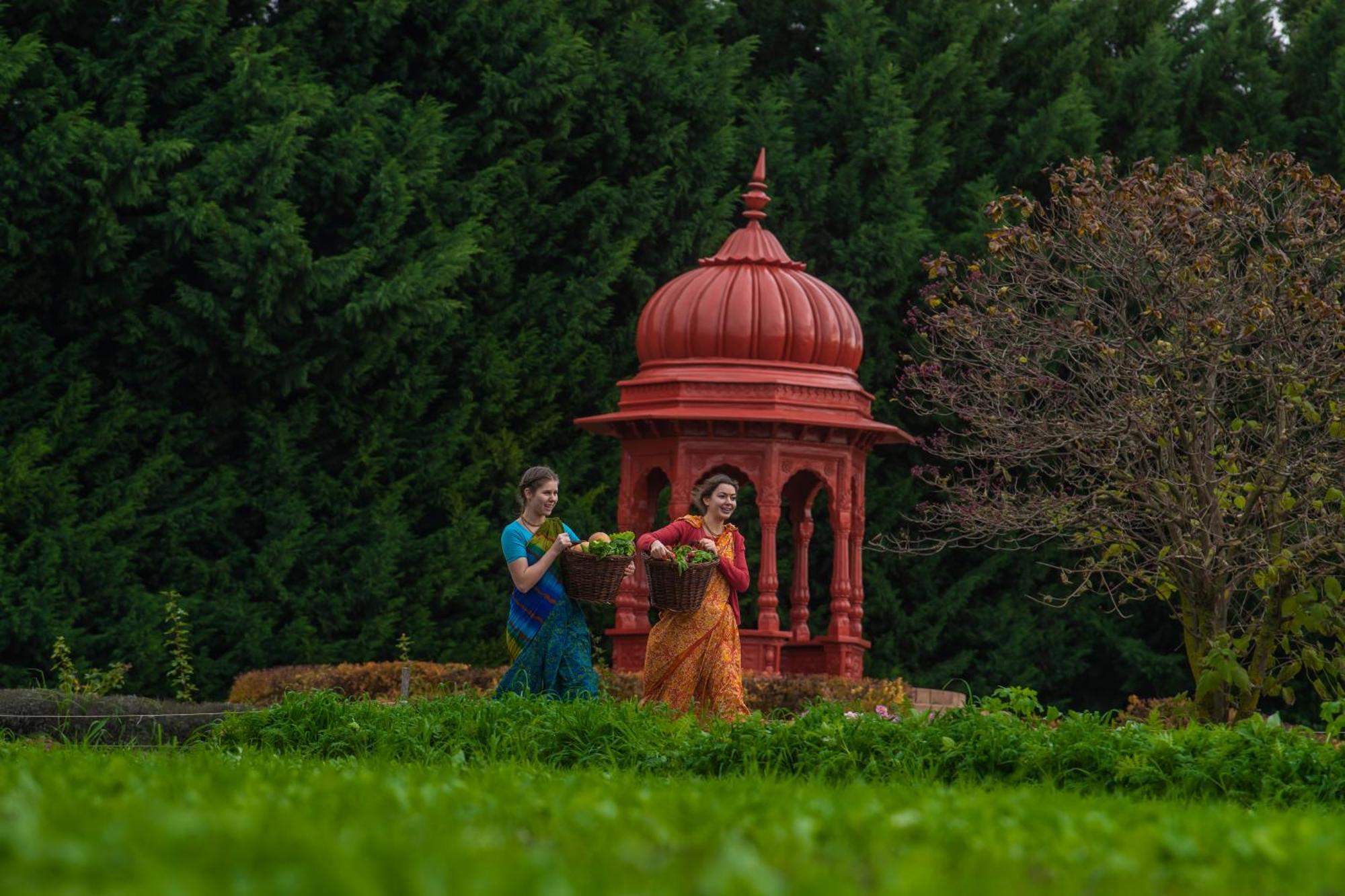 Gurudeva Bhavan Somogyvámos Екстериор снимка
